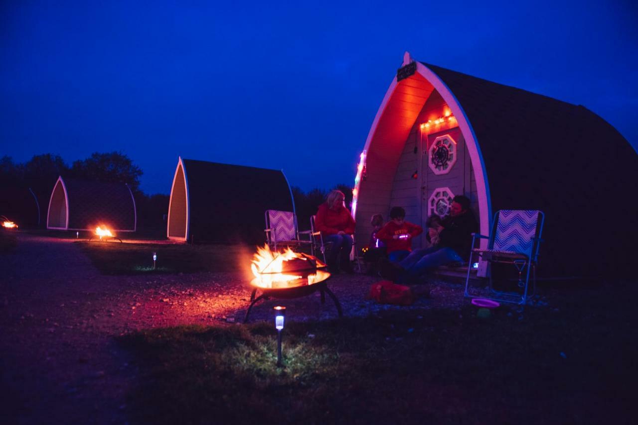 Camping Pod Near Lake Hotel Preston  Kültér fotó